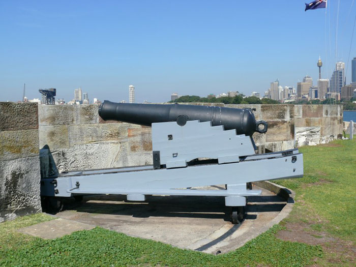 SBML 8 inch Shell Gun 65 cwt on replica 32 Pound Carriage