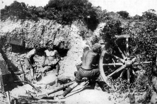 Australian gunners in action on M’Cay’s Hill, Gallipoli 19 May 1915